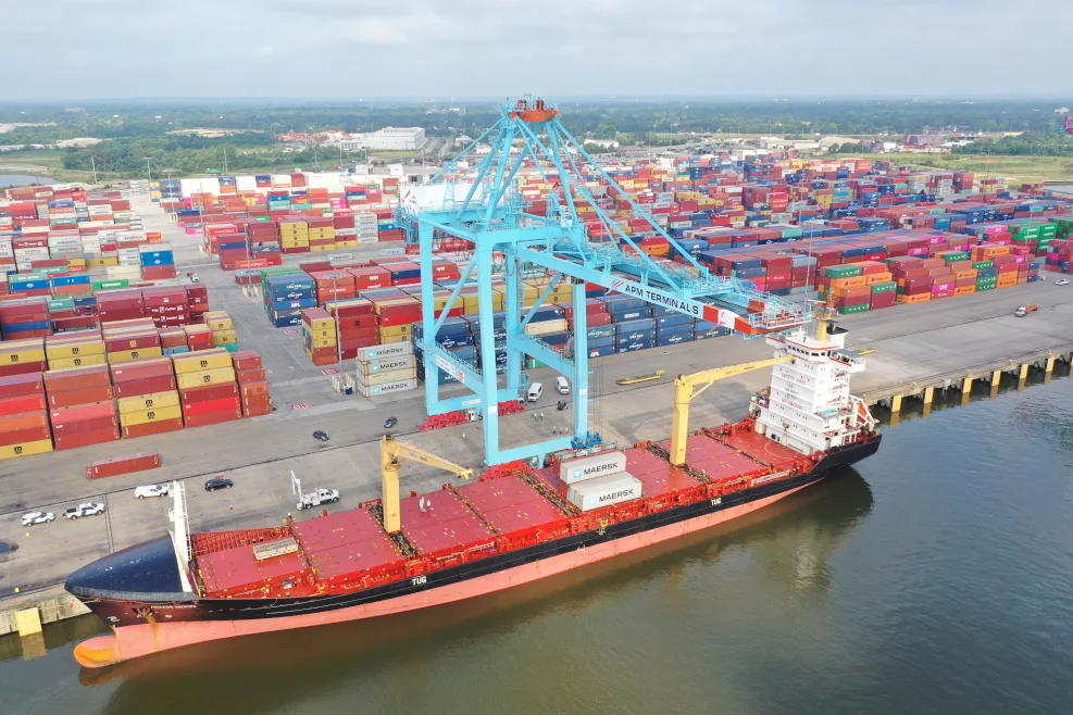 Sealand_ASIANMOON_InauguralCallPortofMobile.JPG