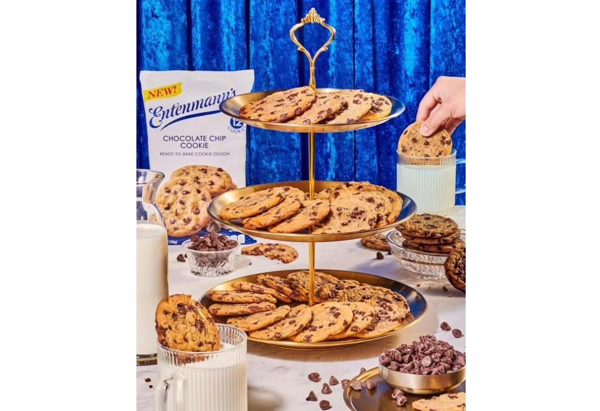 Entenmanns_Chocolate_Chip_Cookie_Dough.jpg