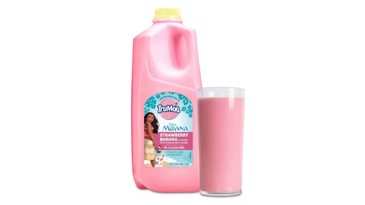 TruMoo_Moana_Strawberry_Banana_milk_jug_glass.jpg
