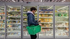 Grocery Shopping frozen aisleSolStock-E-GettyImages-1371981344 