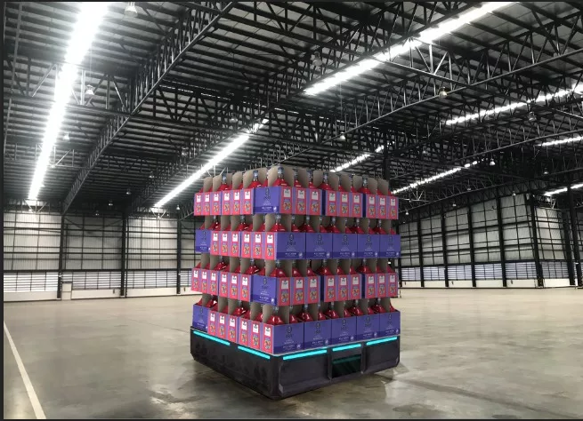 robot pallet