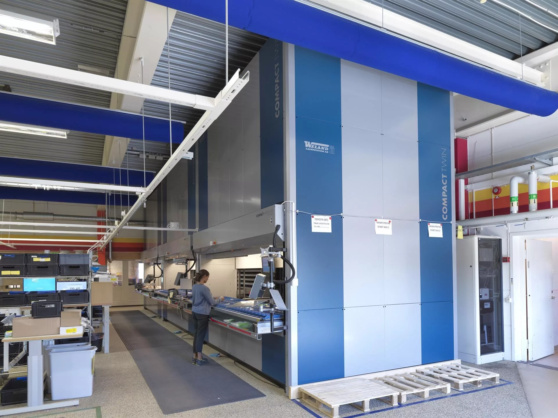 Weland shelving