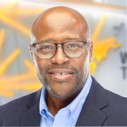 Dennis Davis 250x250 headshot