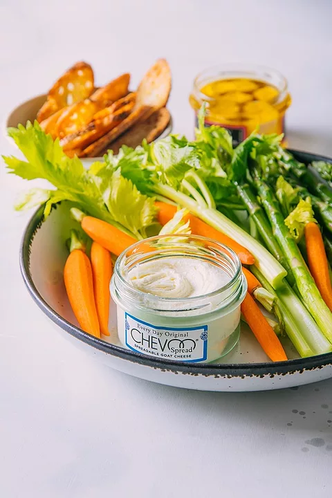 CHEVOO Spreadable Goat Cheese 4