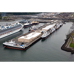 Lineage Logistics port