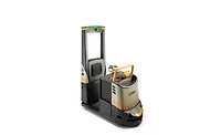 Crown DualMode-T tow tractor