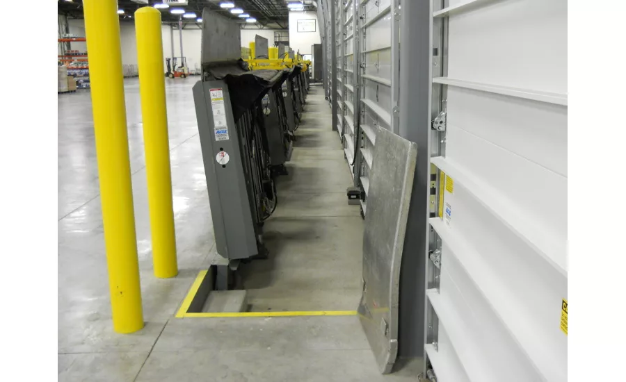 Rite-Hite vertical leveler